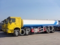 Sinotruk Howo 8x4水车卡车，30m3水喷水卡车，30000升水洒水车