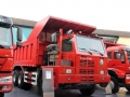 Sinotruk豪豪50顿矿山铸造脚步卡车，矿山使用的自卸车，采矿自卸车