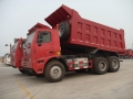中国重汽HOWO矿业自动倾卸卡车70吨,420马力采矿卡车、重型矿山自卸