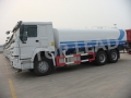 热销Sinotruk Howo 6x4水箱卡车，20000升洒水卡车，20m3水喷雾卡车
