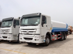 易于安装热销售Sinotruk Howo 6x4水箱卡车，20000升洒水卡车，20m3水喷水卡车