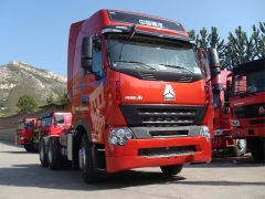 易于销售的Sinotruk Howo A7 6x4拖拉机卡车，带有两个双层，Prime Mover，Towing拖拉机