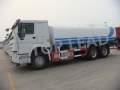 热门销售Sinotruk Howo 6x4水箱卡车，20000升洒水卡车，20m3水喷水卡车